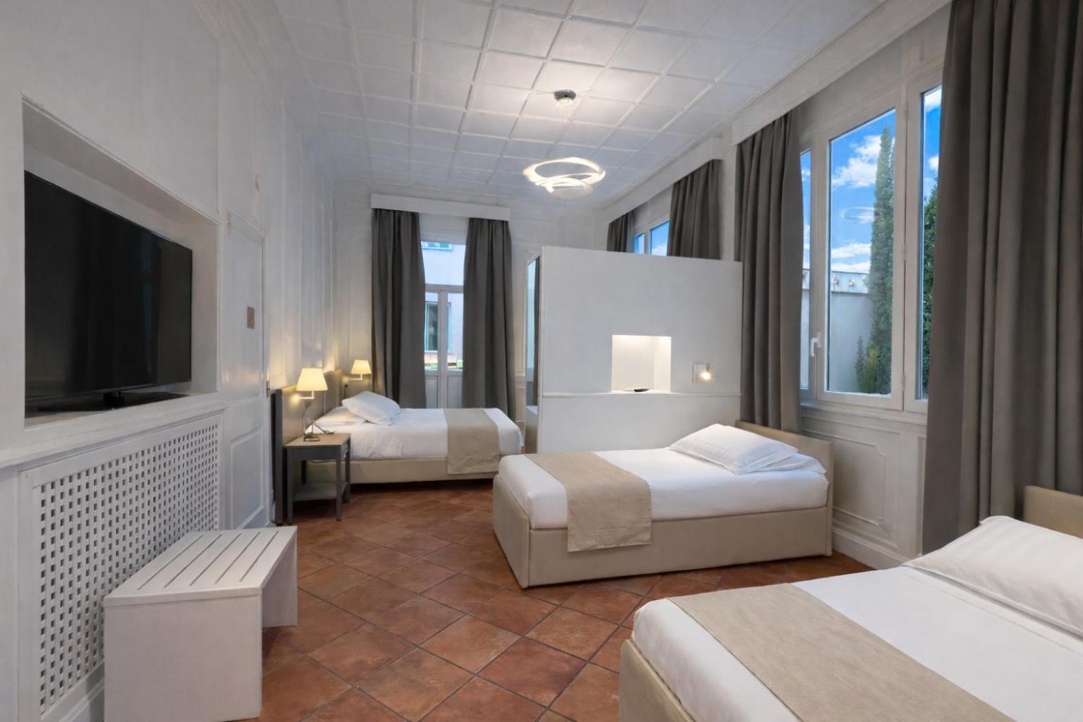 Aenea Inn — Foto 1
